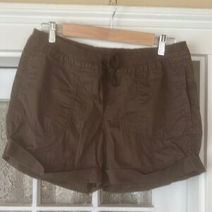 Old Navy brown cotton shorts.  Size medium.